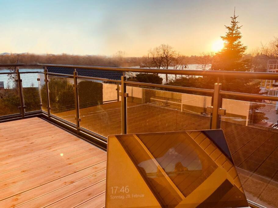 Villa Dreamy Vibes Mit Privatem Pool & Rheinblick Niederkassel Zewnętrze zdjęcie