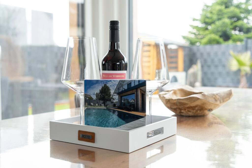 Villa Dreamy Vibes Mit Privatem Pool & Rheinblick Niederkassel Zewnętrze zdjęcie